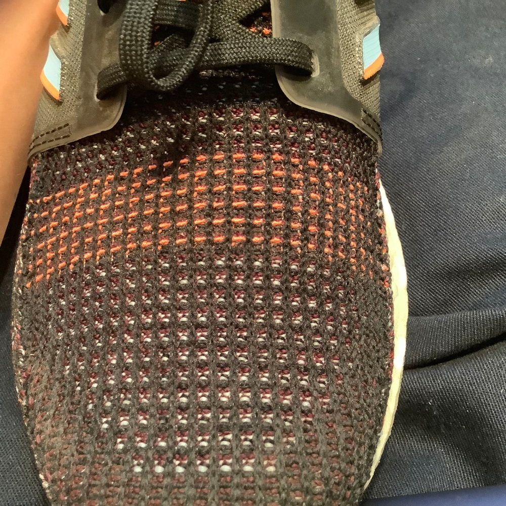 Ultra Boost - Picture 4 of 6